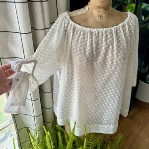Lord & Taylor White Textured Blouse